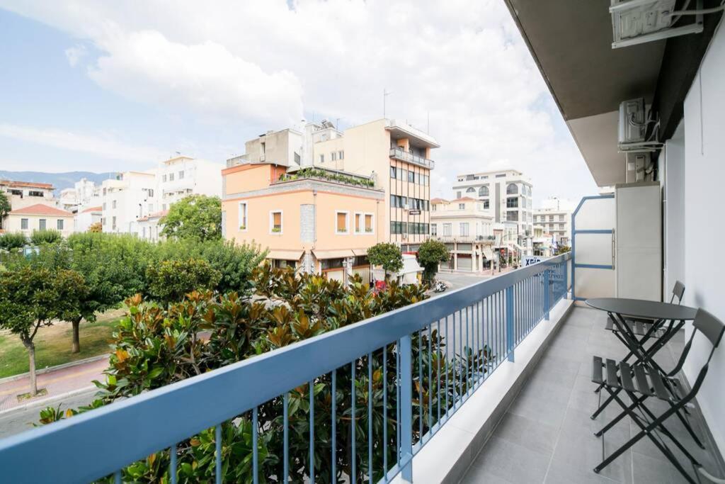 Belajo Central Apartment And Jacuzzi !! Volos Eksteriør billede
